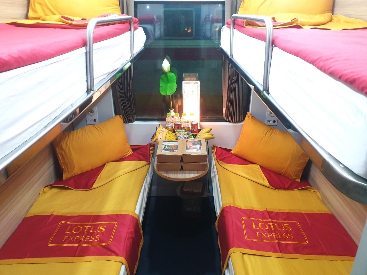 Ninh Binh – Da Nang SE19 (22h02 – 12h28) by Lotus Train (VIP 4 sleepers, One Way)